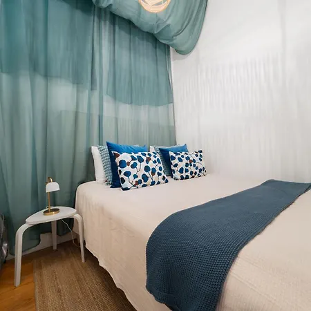 Apartment Large By Avenida Da Liberdade 7br Lisbon