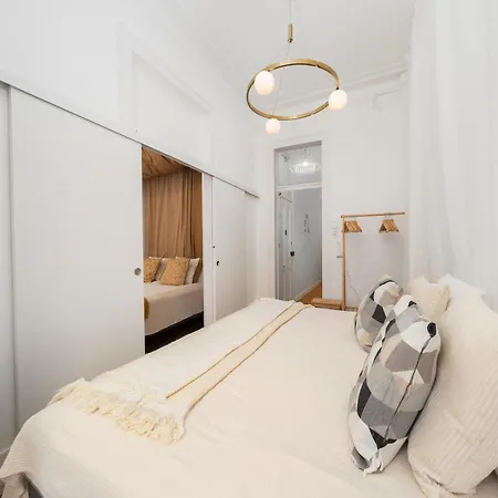 Apartment Large By Avenida Da Liberdade 7br *