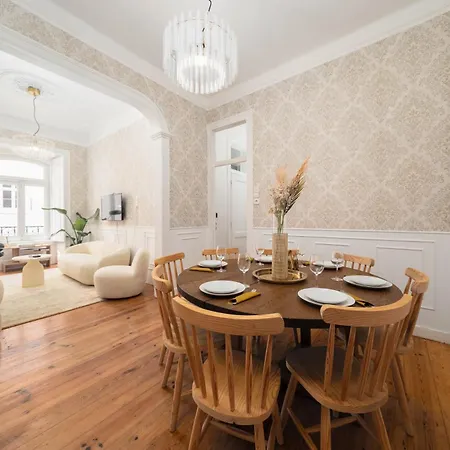 Apartment Large By Avenida Da Liberdade 7br Lisbon