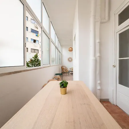 Large By Avenida Da Liberdade 7br Apartment