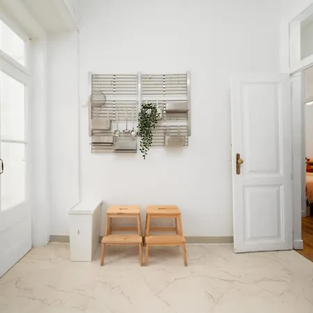 Large By Avenida Da Liberdade 7br Wac *
