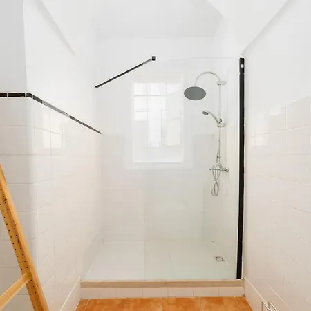 Apartment Large By Avenida Da Liberdade 7br Lisbon