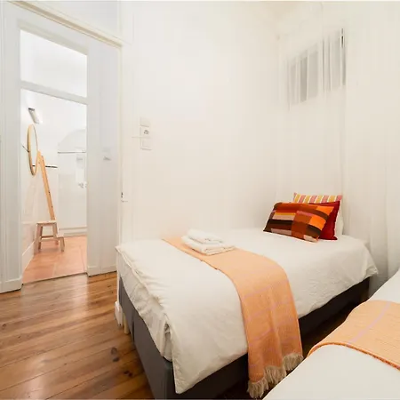 Apartment Large By Avenida Da Liberdade 7br Lisbon